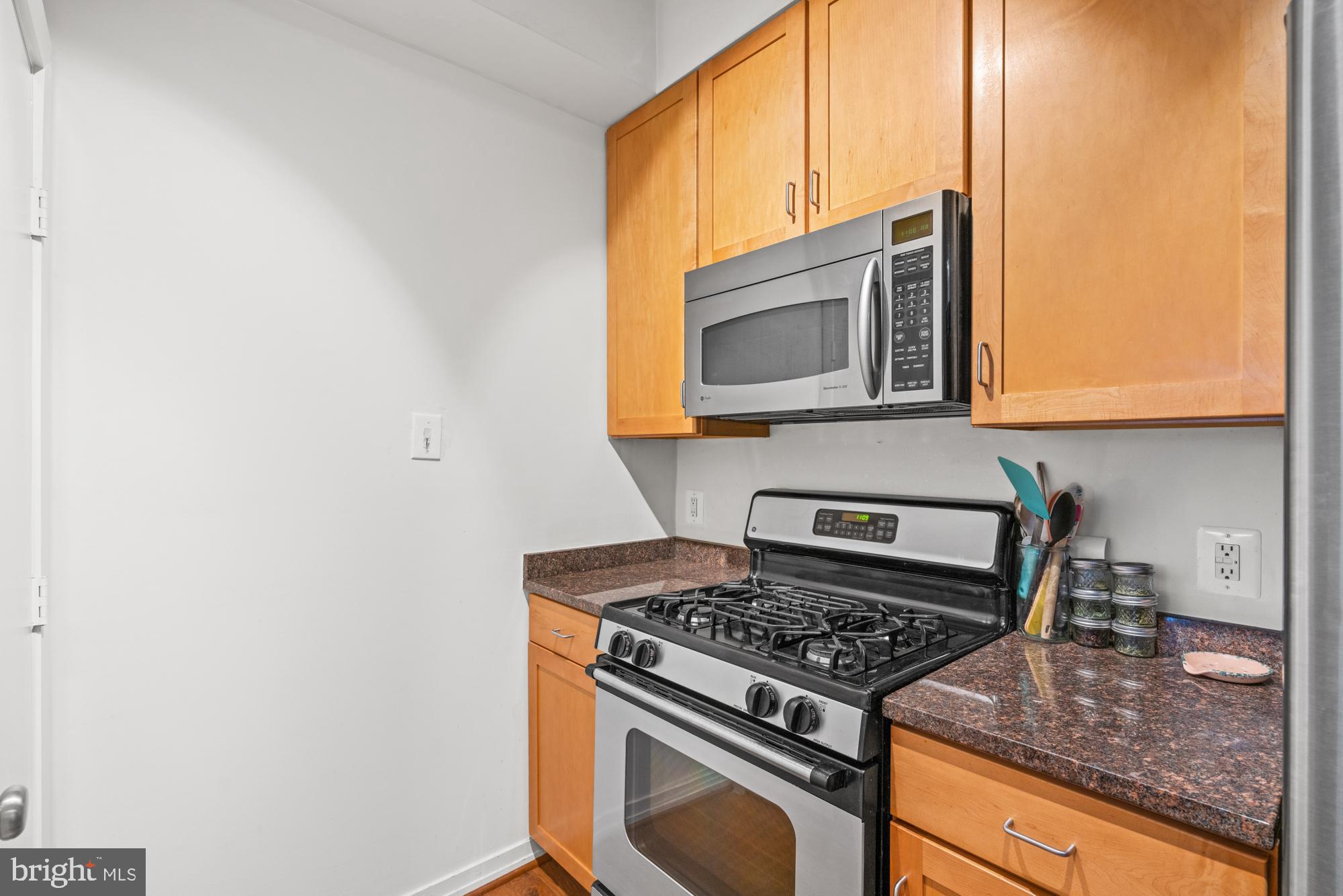 2020 12TH STREET NW T10