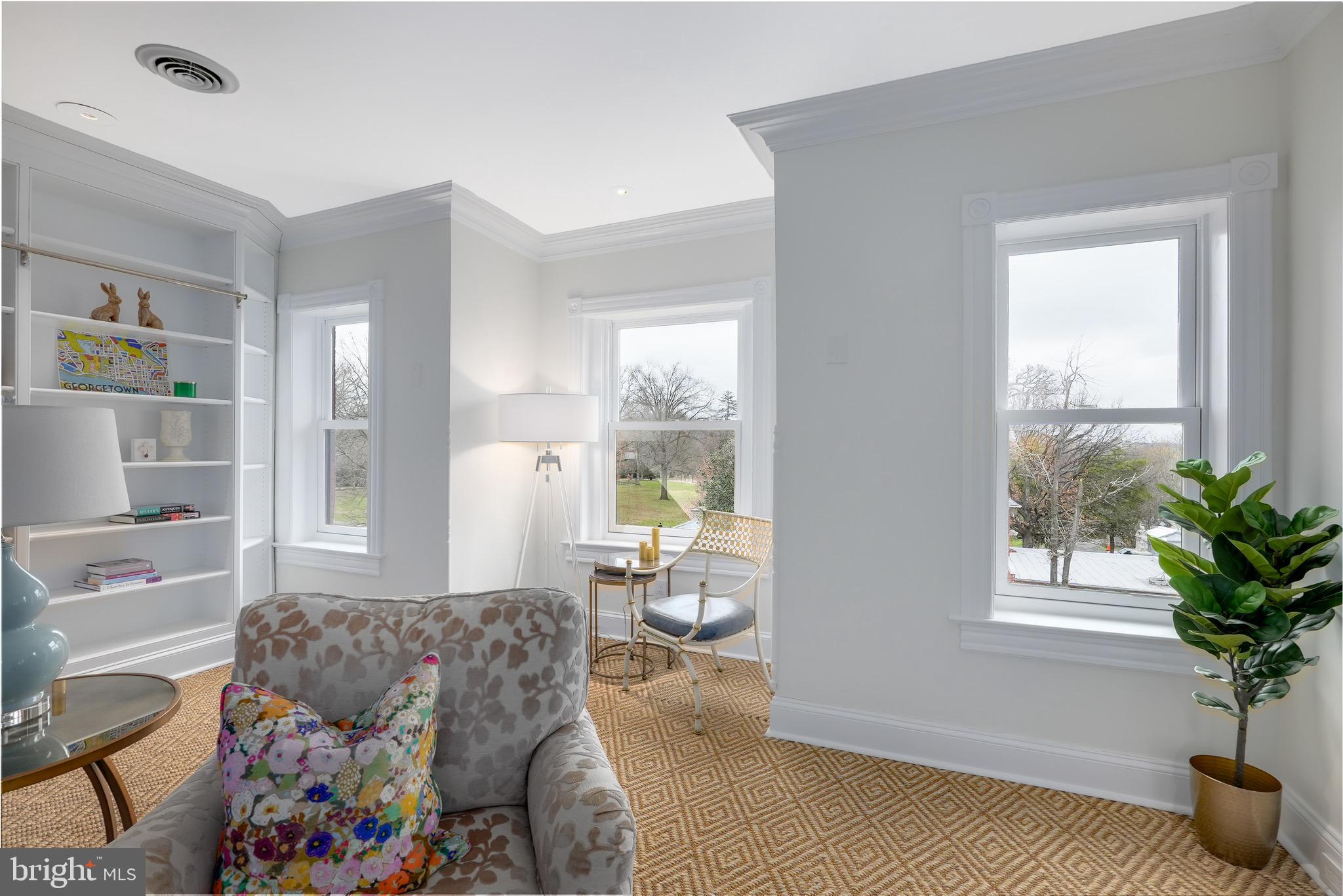 3010 R STREET NW 3