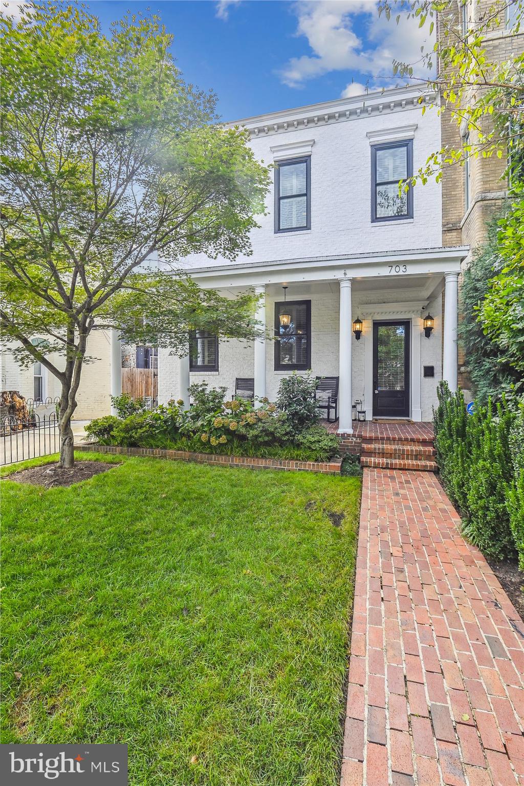 703 MARYLAND AVENUE NE