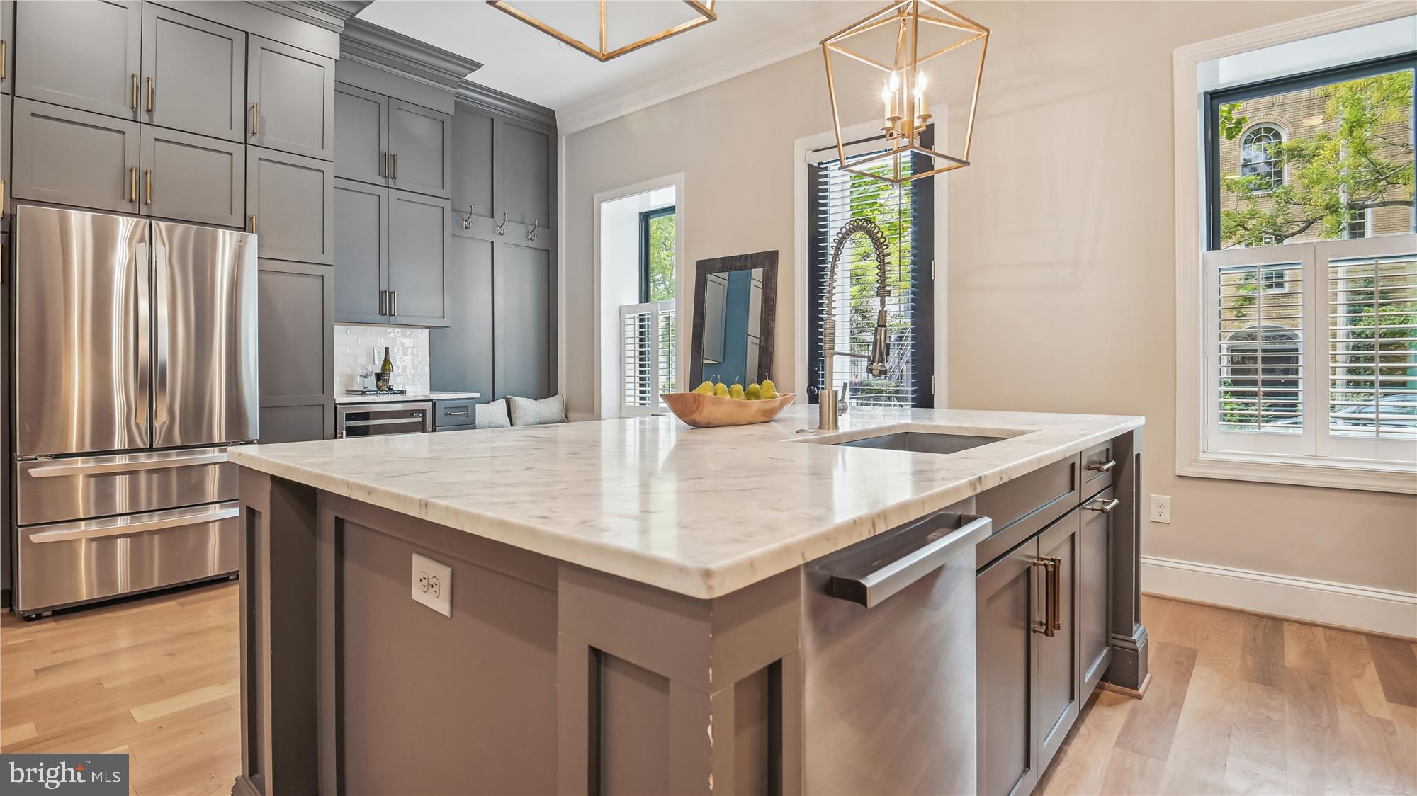 703 MARYLAND AVENUE NE