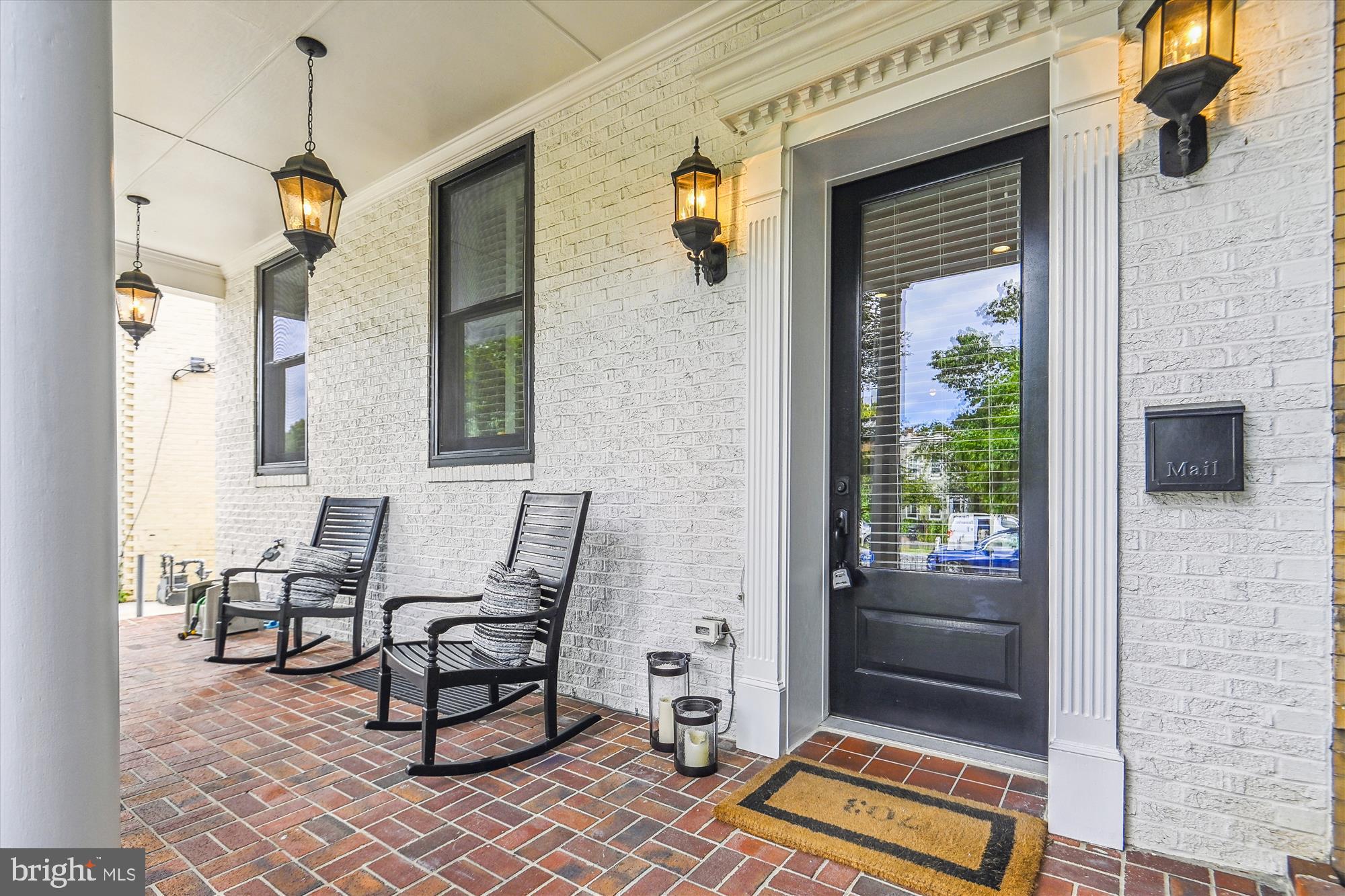 703 MARYLAND AVENUE NE