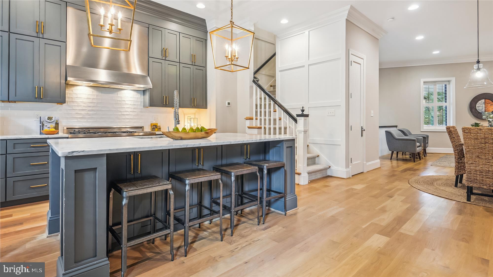 703 MARYLAND AVENUE NE