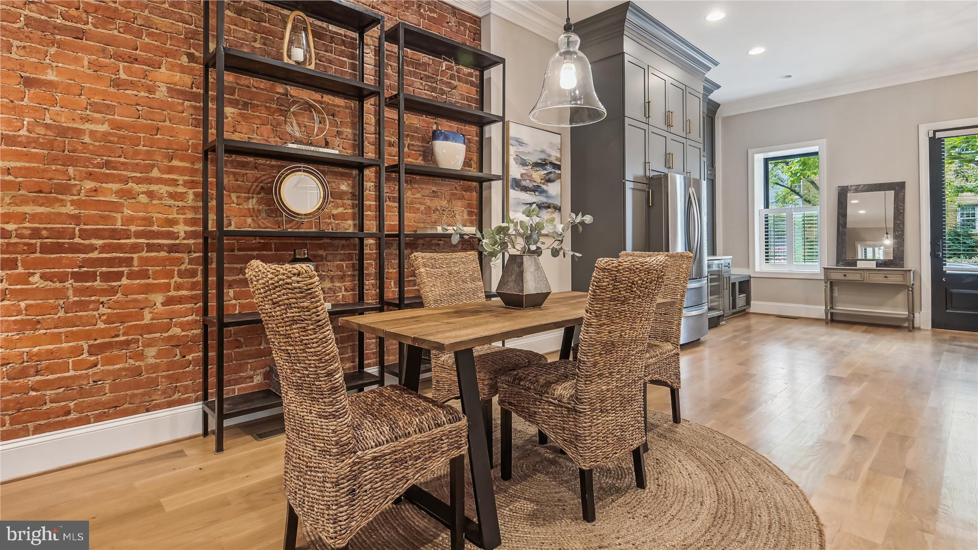 703 MARYLAND AVENUE NE