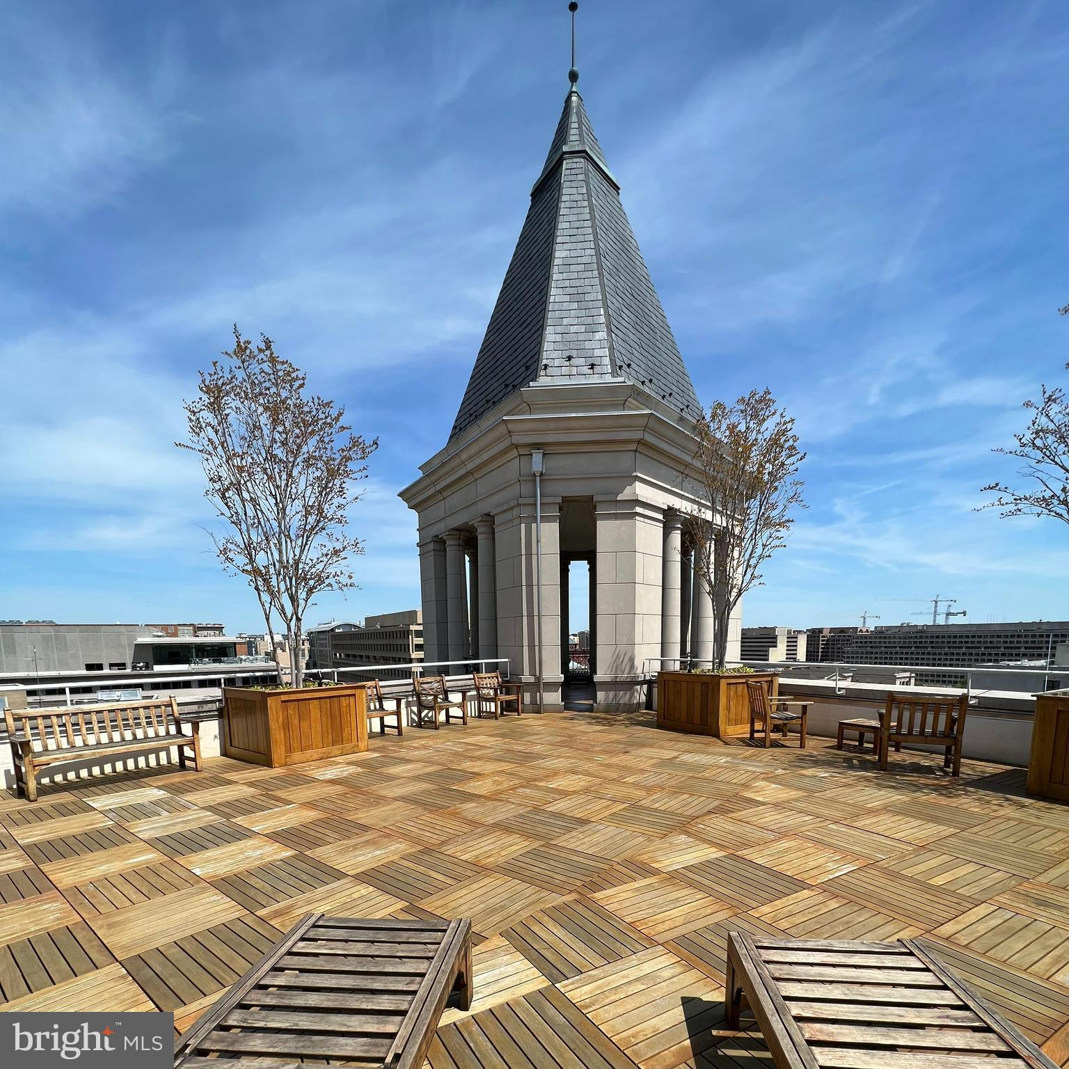 601 PENNSYLVANIA AVENUE NW 209