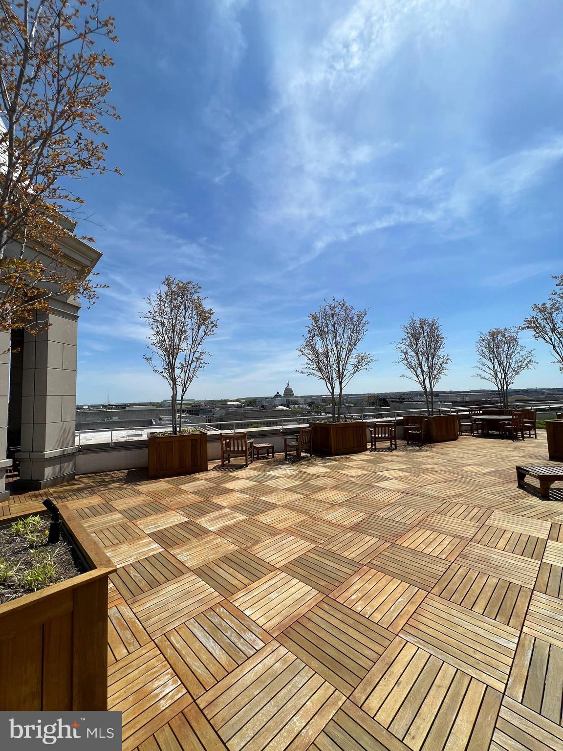 601 PENNSYLVANIA AVENUE NW 209