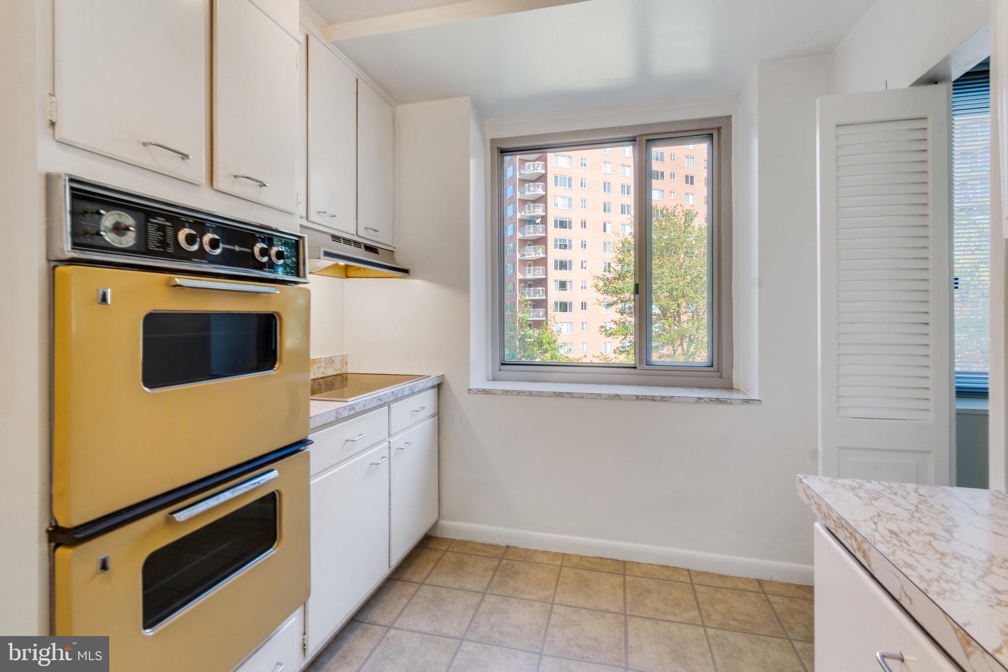 4101 CATHEDRAL AVENUE NW 610