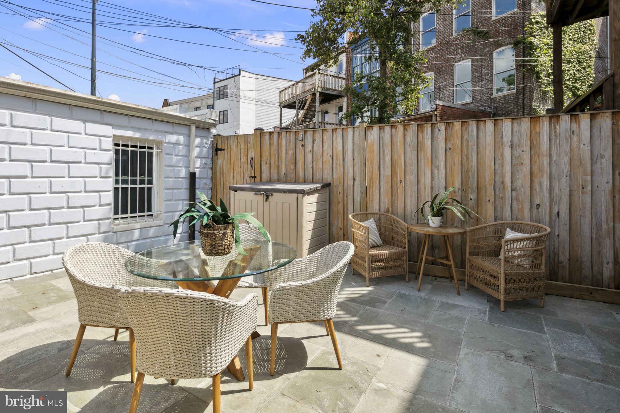 414 10TH STREET SE