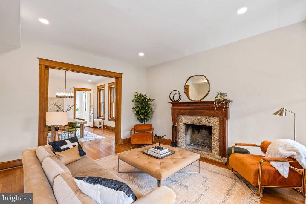 1411 LONGFELLOW STREET NW