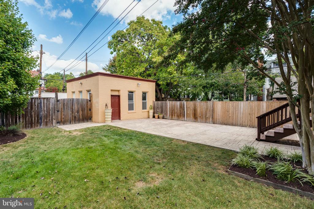 1411 LONGFELLOW STREET NW