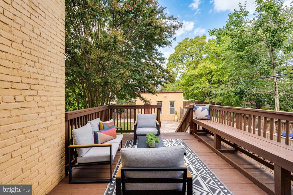 1411 LONGFELLOW STREET NW