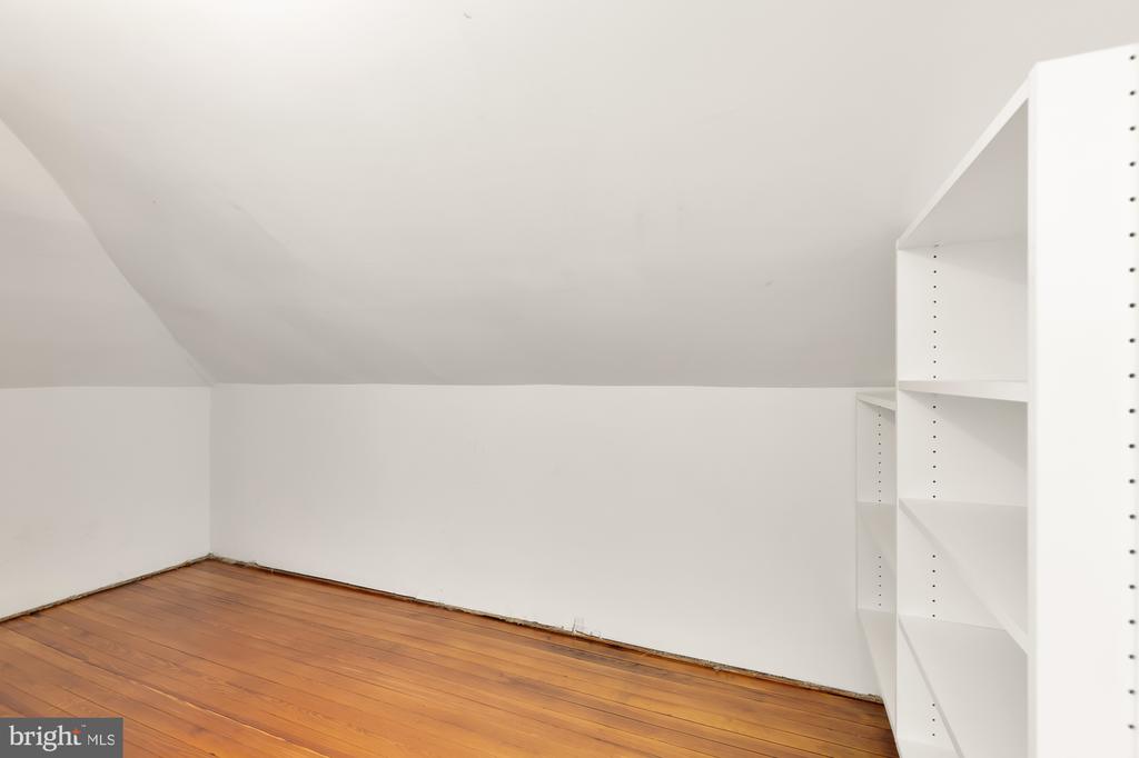1411 LONGFELLOW STREET NW