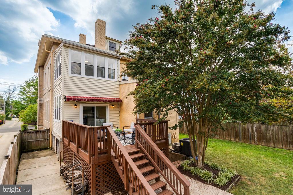1411 LONGFELLOW STREET NW