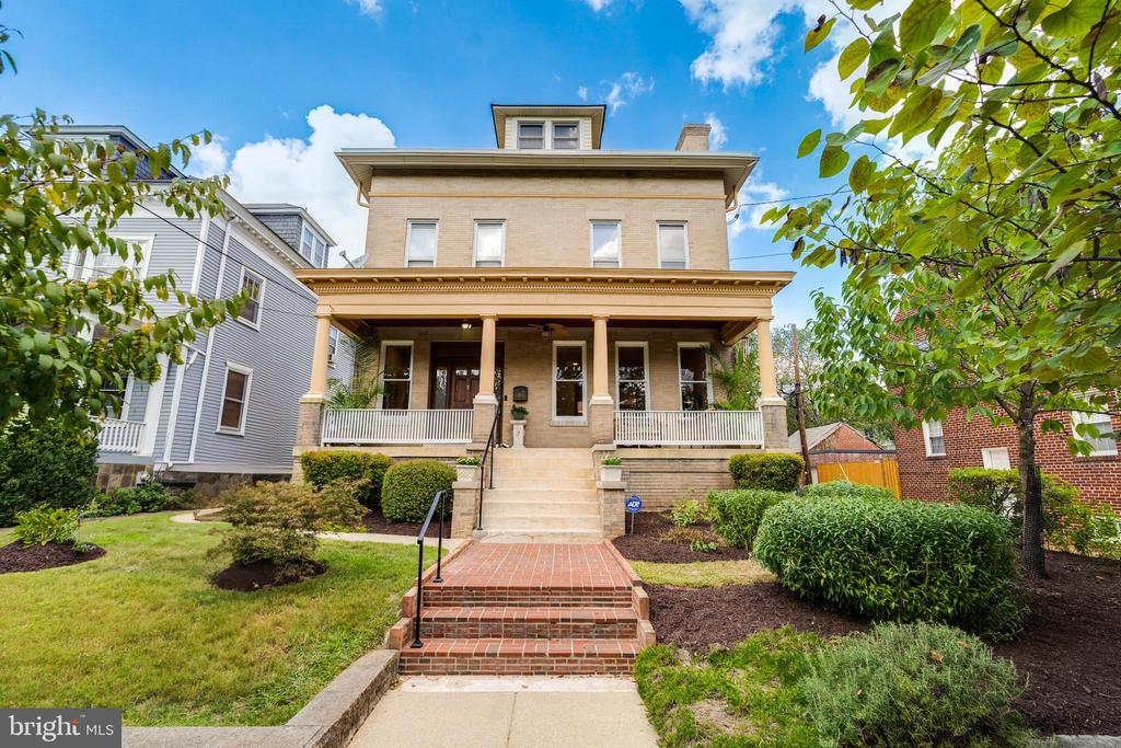 1411 LONGFELLOW STREET NW