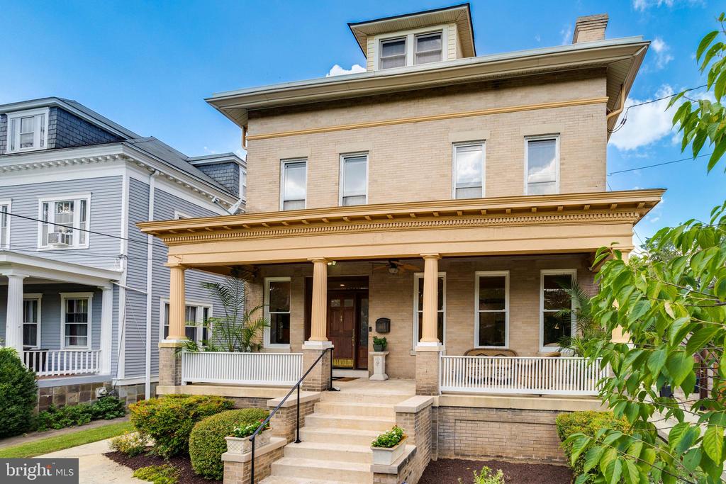 1411 LONGFELLOW STREET NW