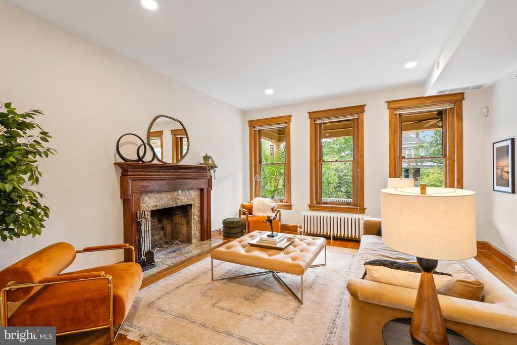 1411 LONGFELLOW STREET NW
