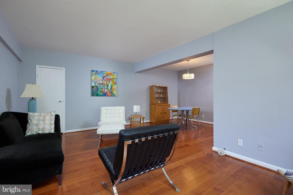 4200 CATHEDRAL AVENUE NW 408