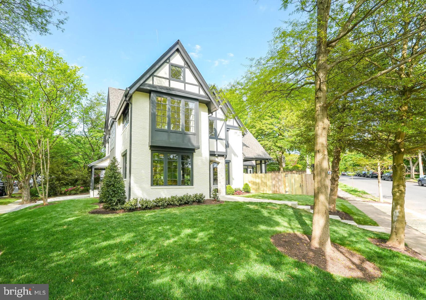 2959 NORTHAMPTON STREET NW