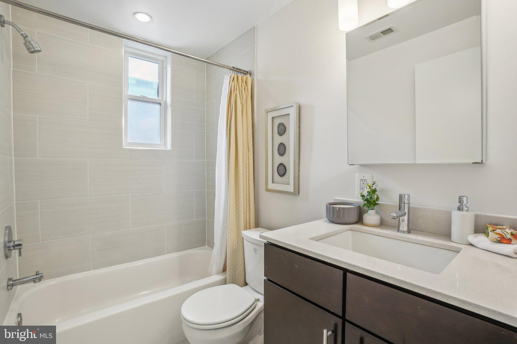 811 OTIS PLACE NW 106