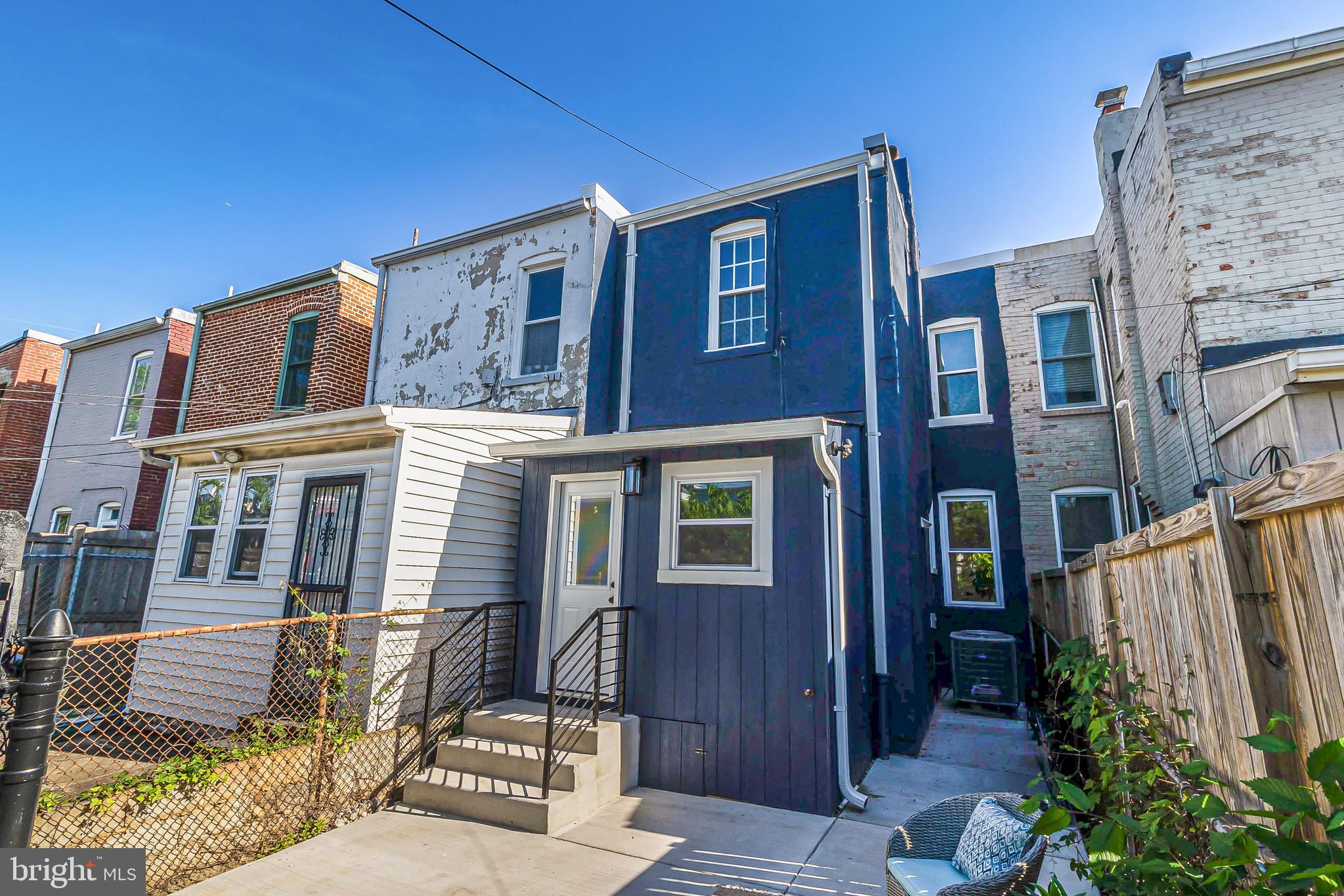 1312 E STREET NE