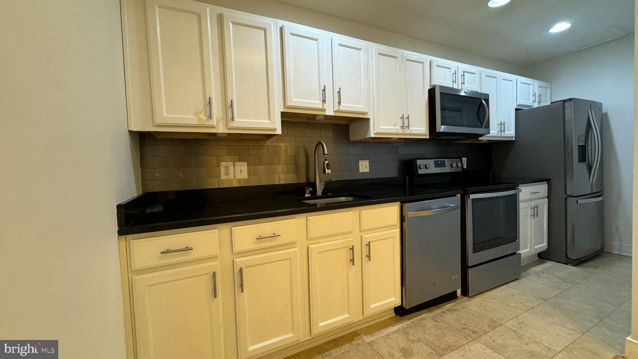 1108 COLUMBIA ROAD NW 104