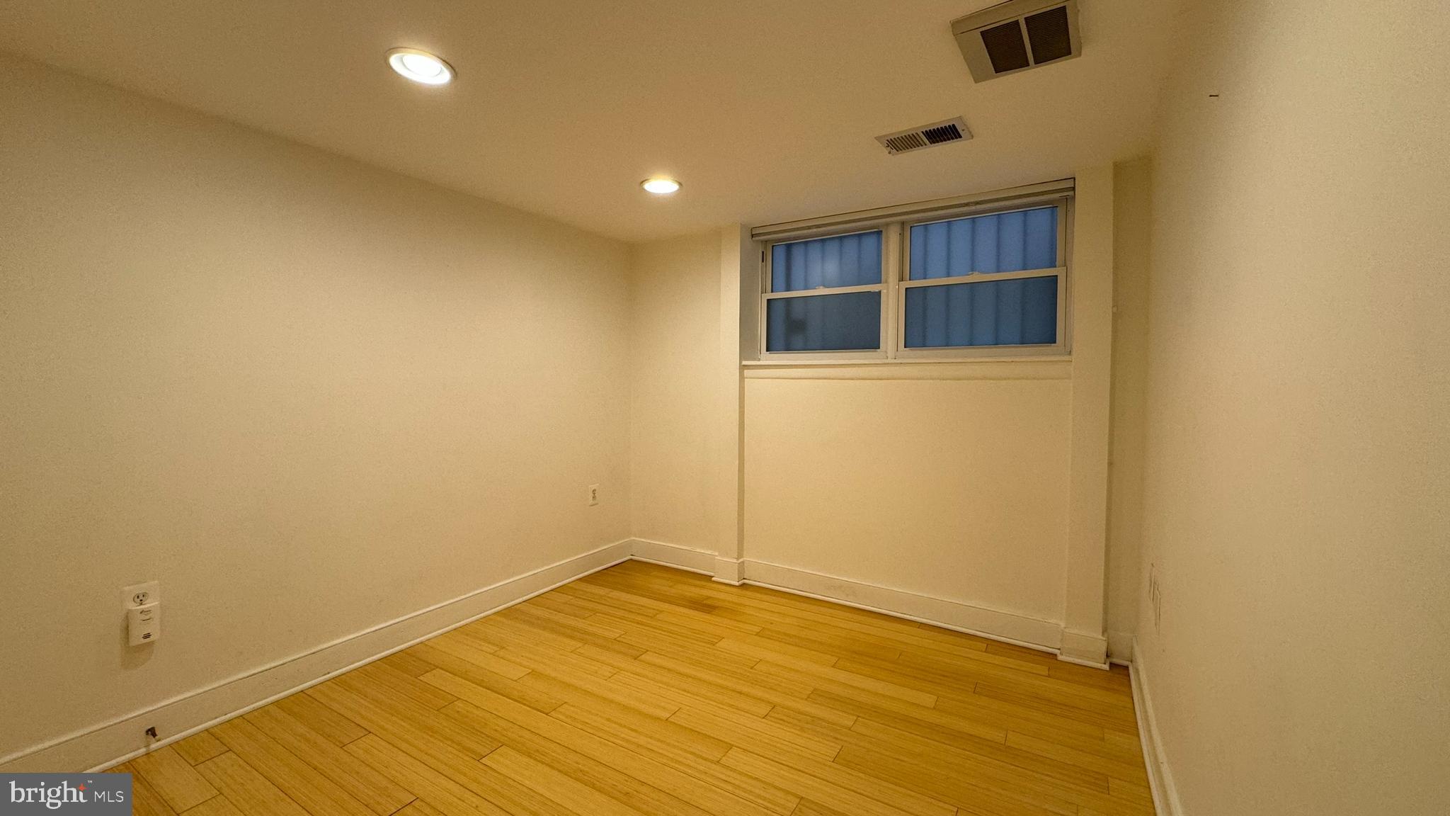 1108 COLUMBIA ROAD NW 104