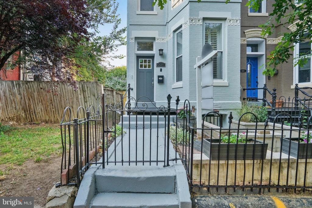 608 G STREET NE