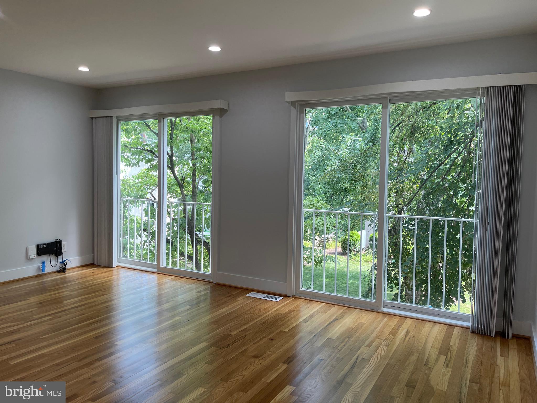 244 G STREET SW 130