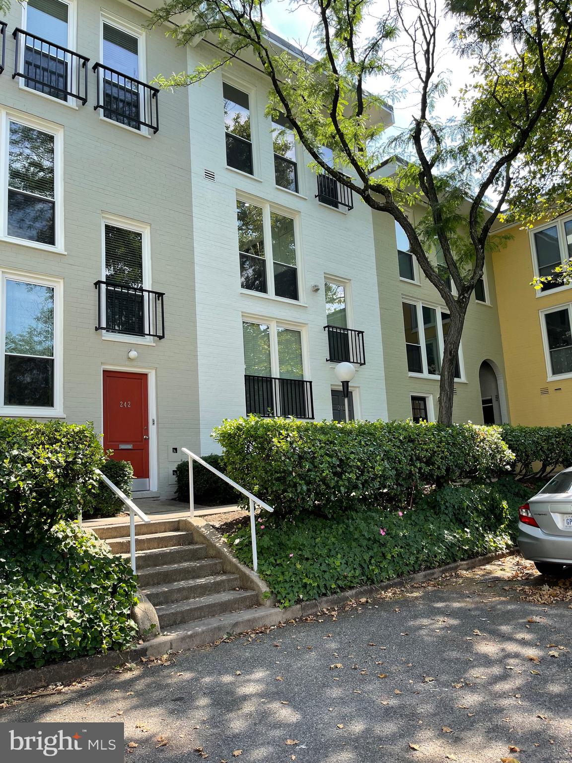 244 G STREET SW 130