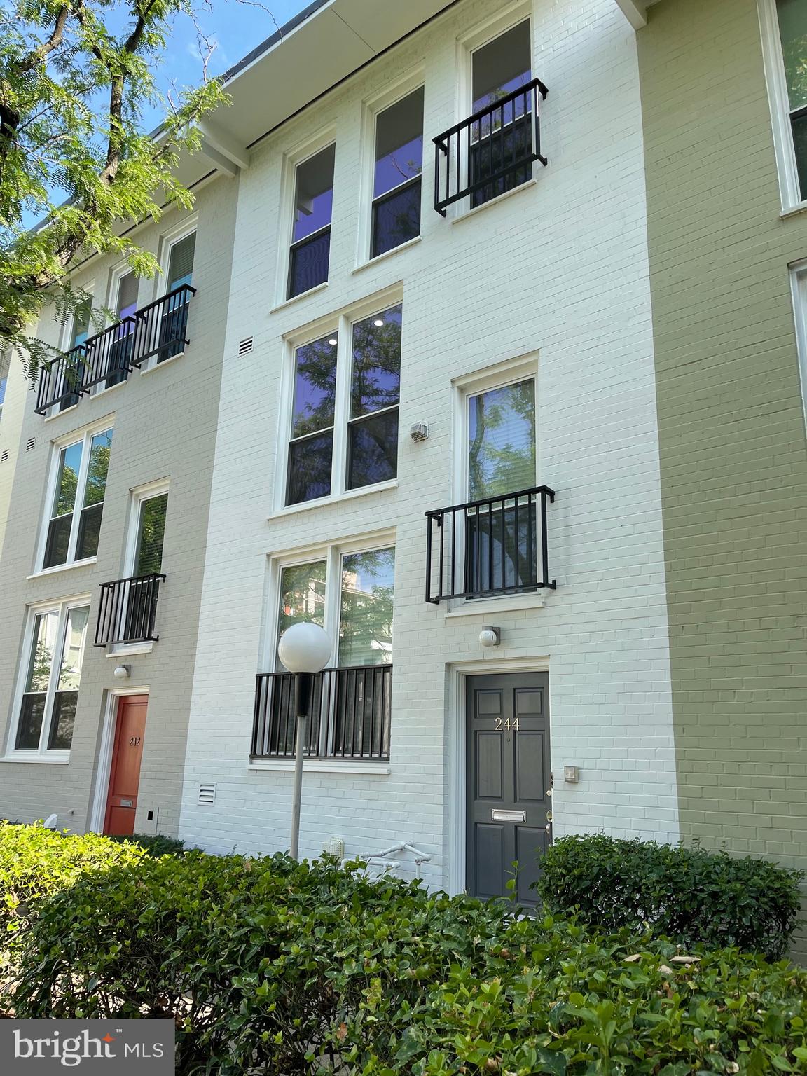 244 G STREET SW 130