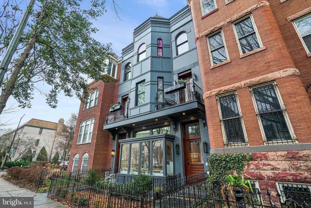 1402 12TH STREET NW 10