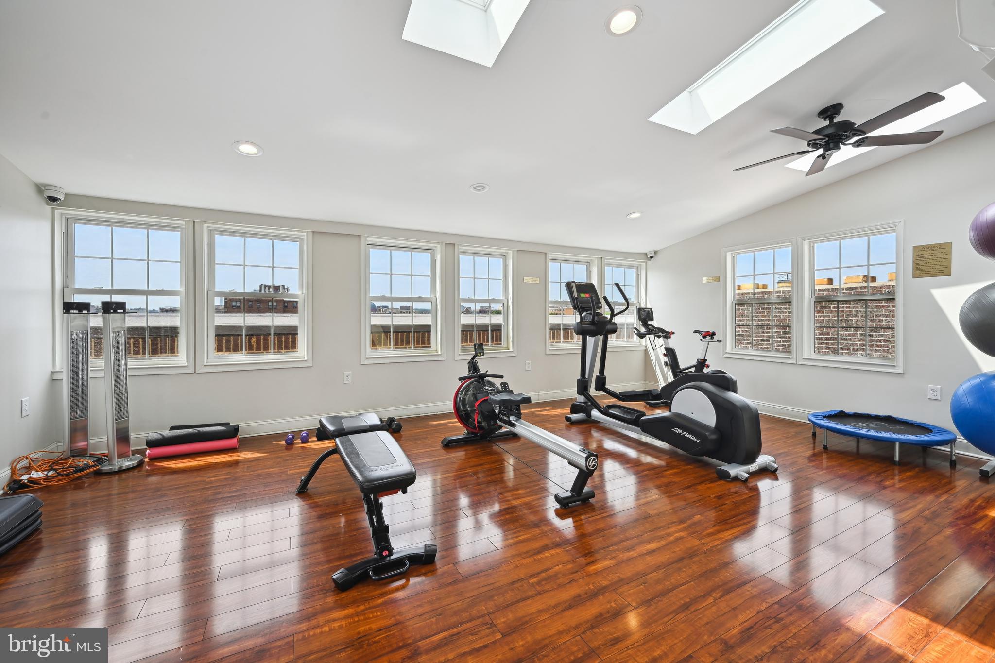 1700 17TH STREET NW 309