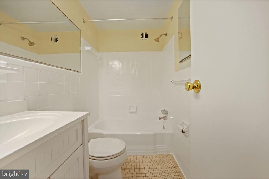 1851 COLUMBIA ROAD NW 408
