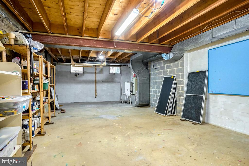 2560 36TH STREET NW