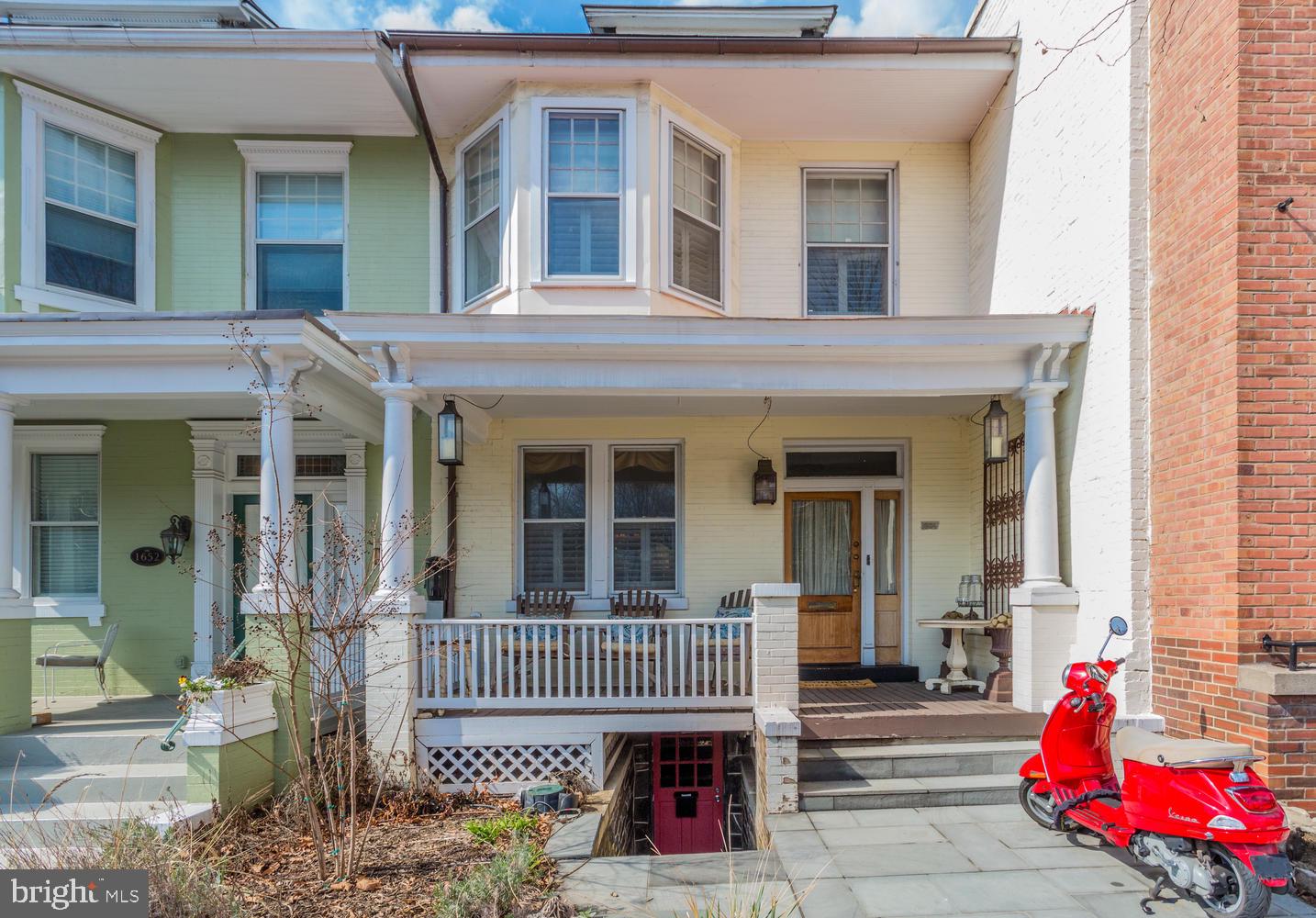 1654 33RD STREET NW