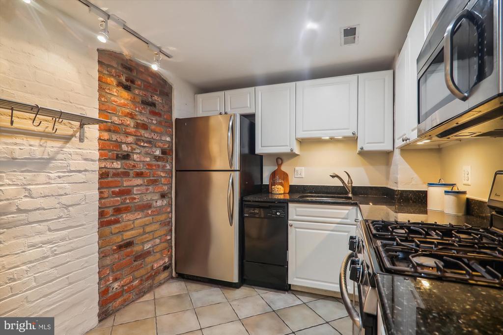 2038 18TH STREET NW T1