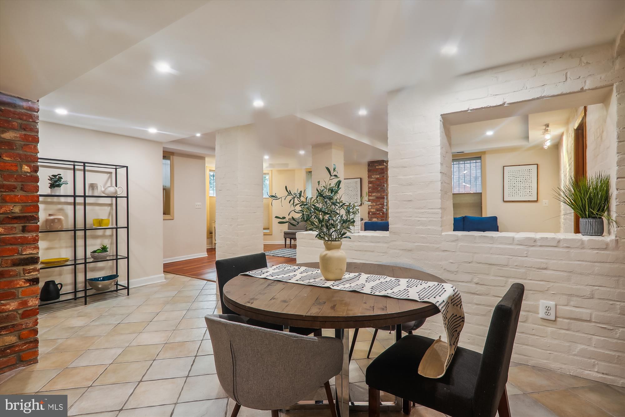 2038 18TH STREET NW T1