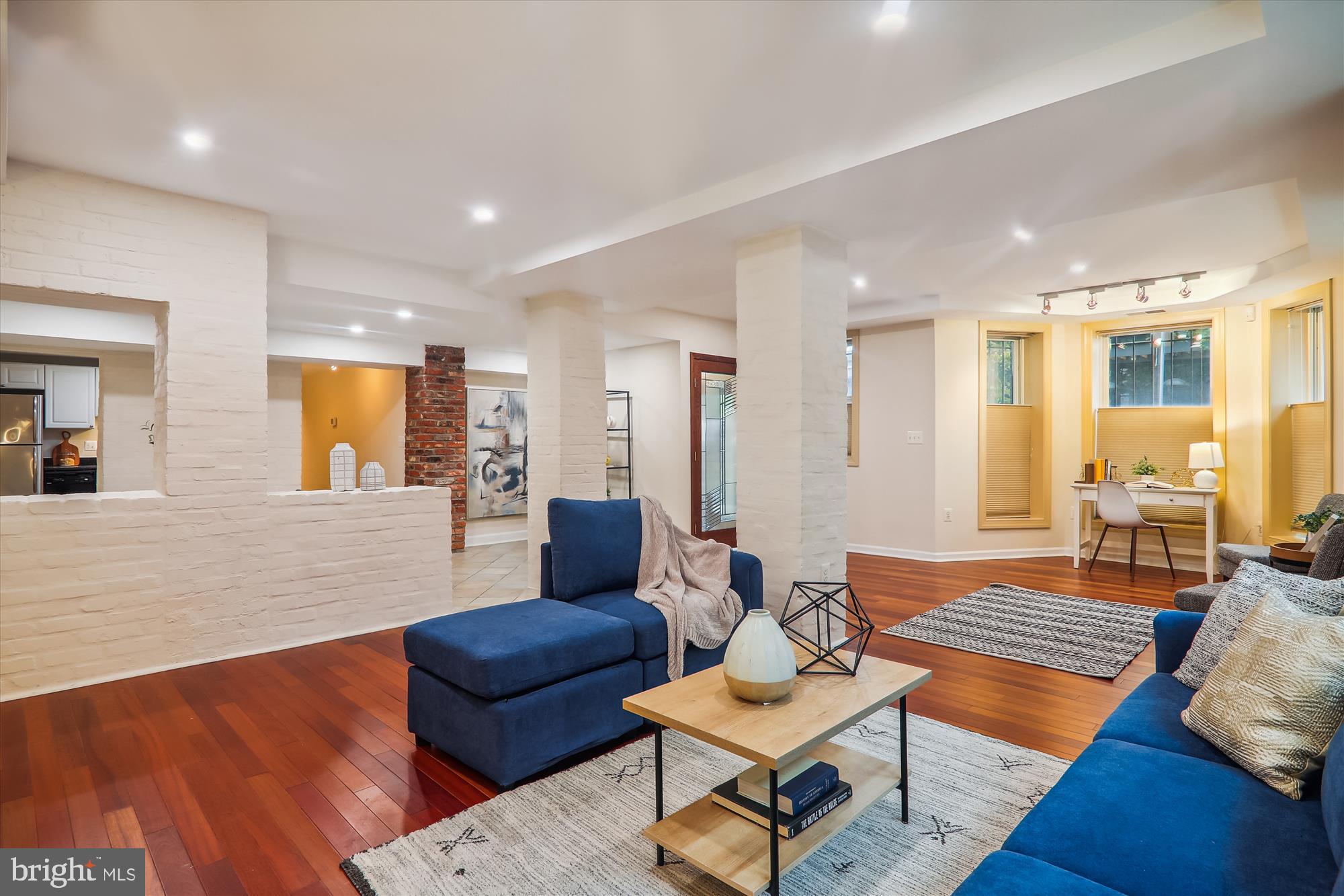 2038 18TH STREET NW T1