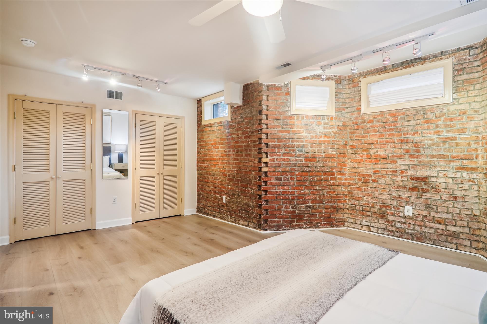 2038 18TH STREET NW T1