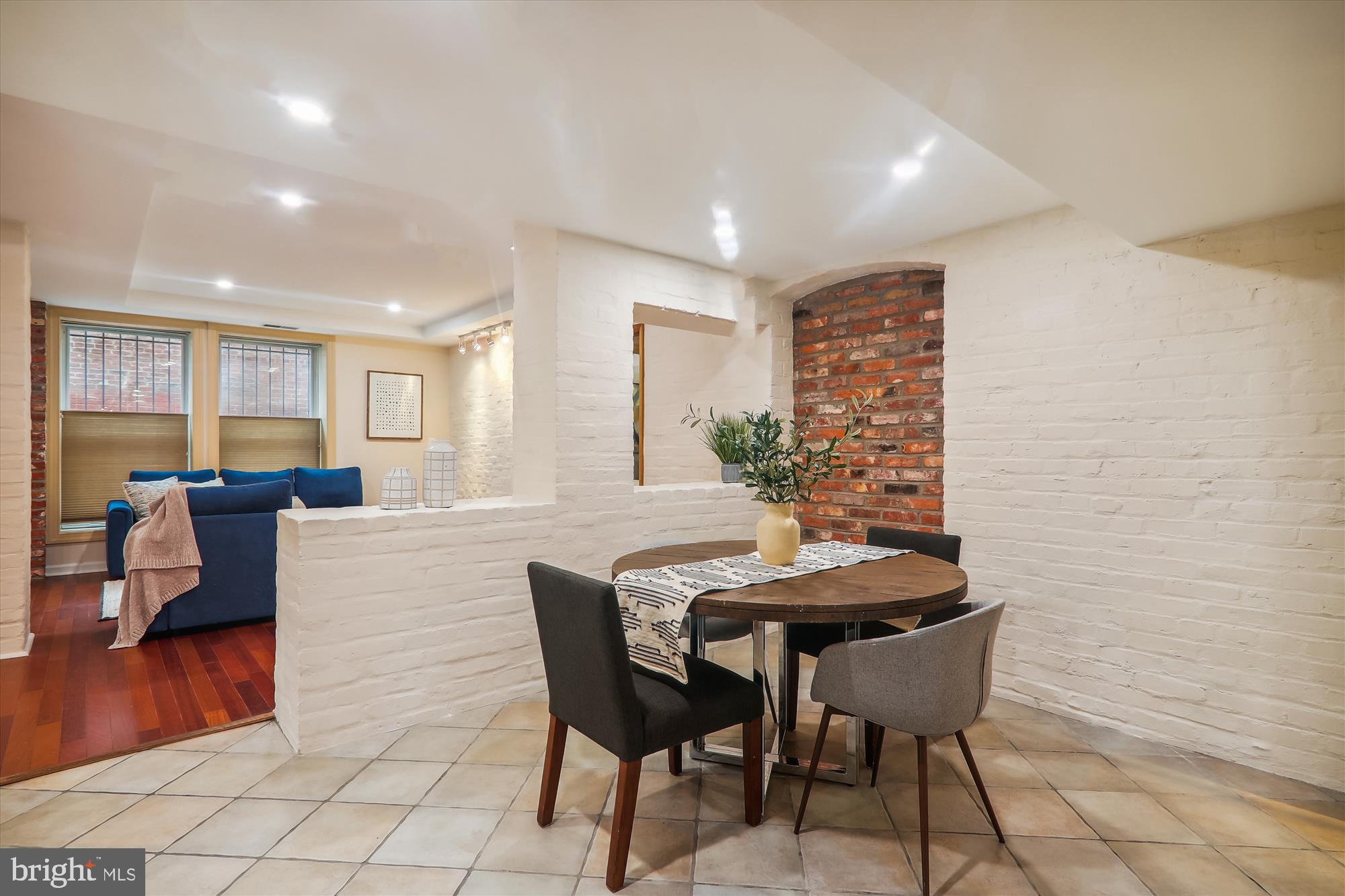 2038 18TH STREET NW T1