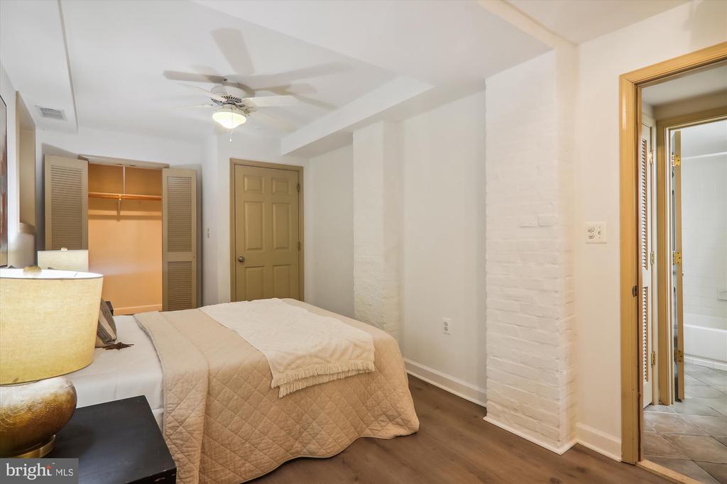 2038 18TH STREET NW T1