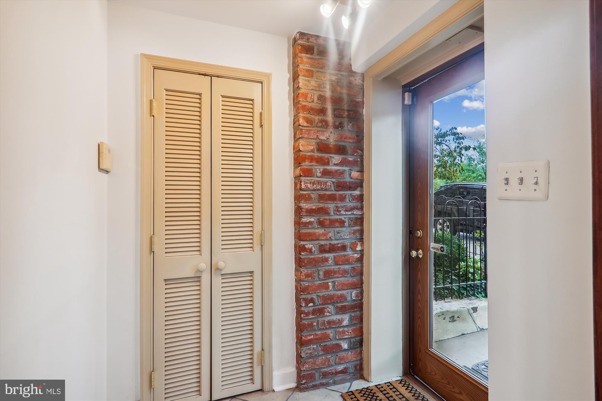 2038 18TH STREET NW T1