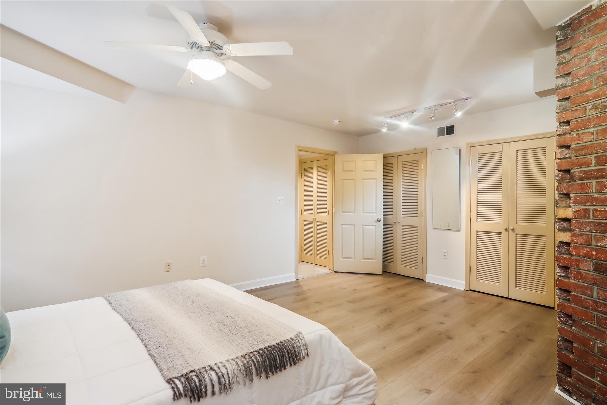 2038 18TH STREET NW T1