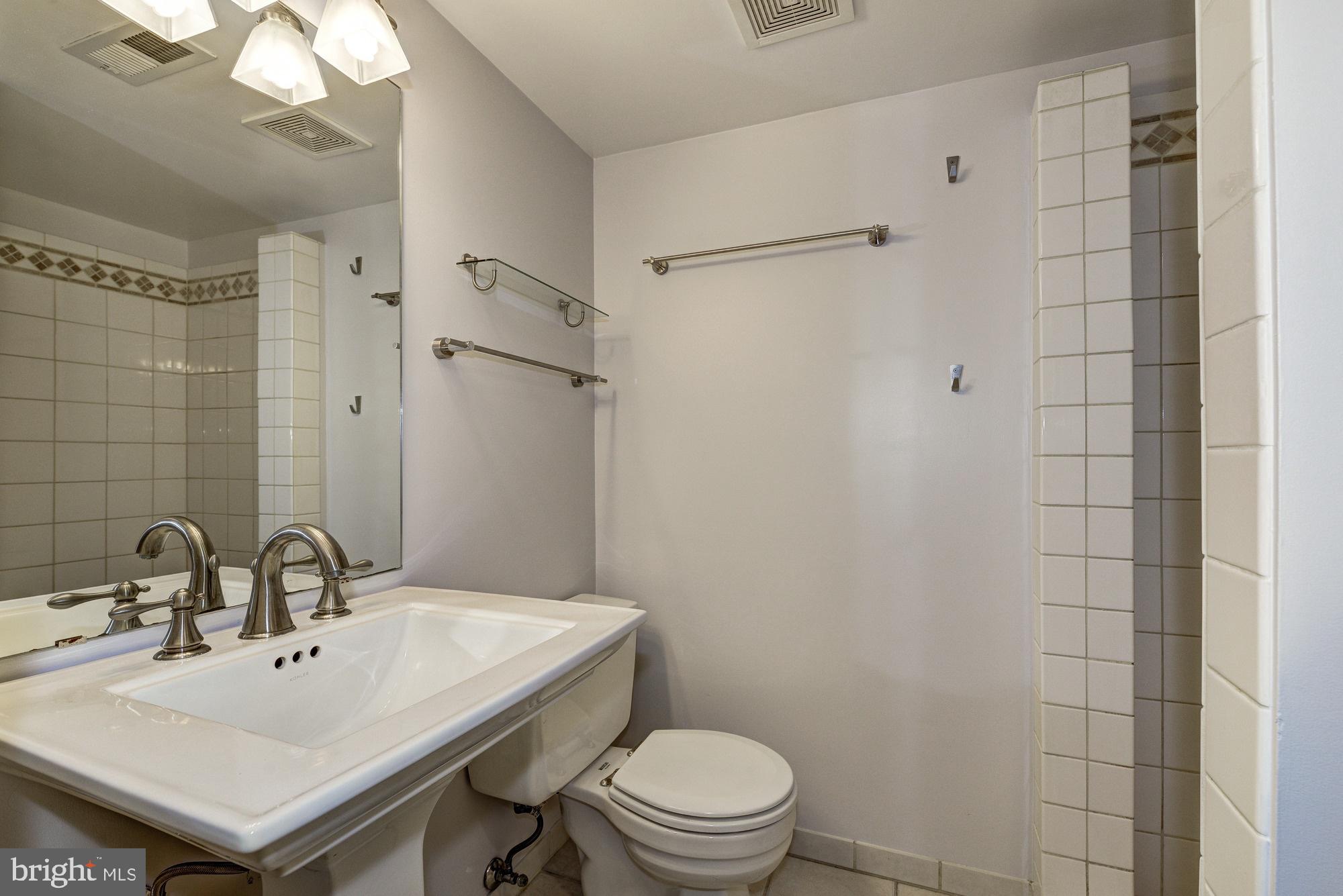 676 4TH STREET NE 103