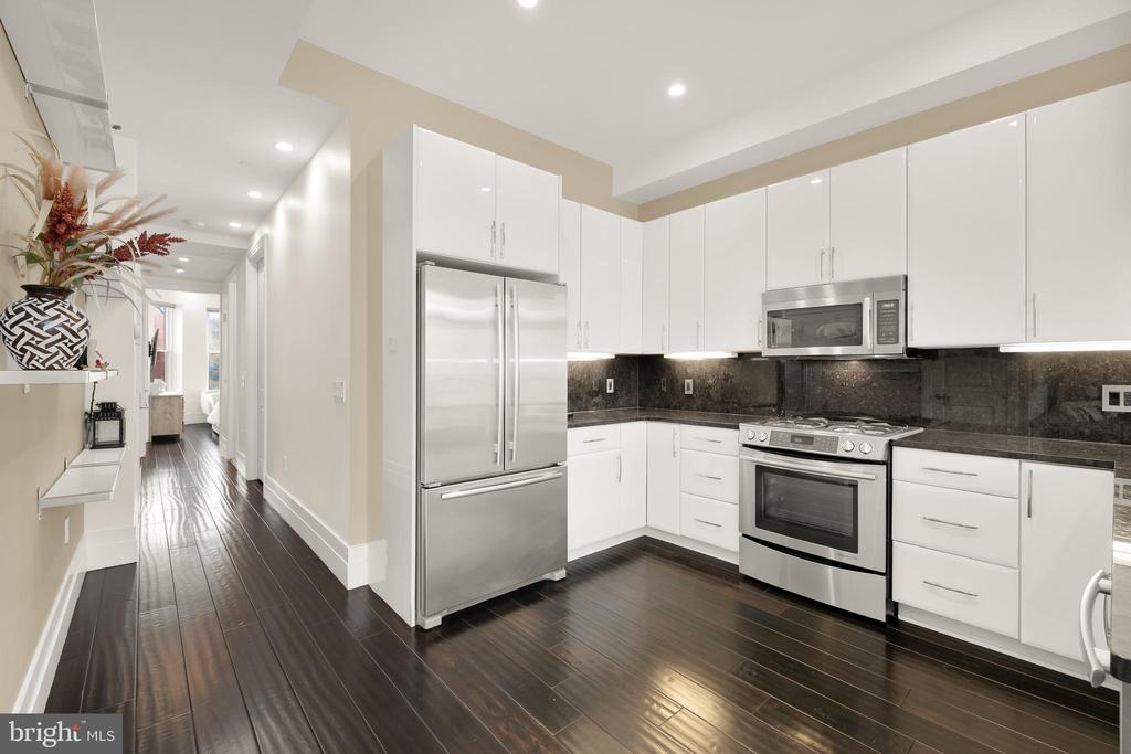 1226 11TH STREET NW 300
