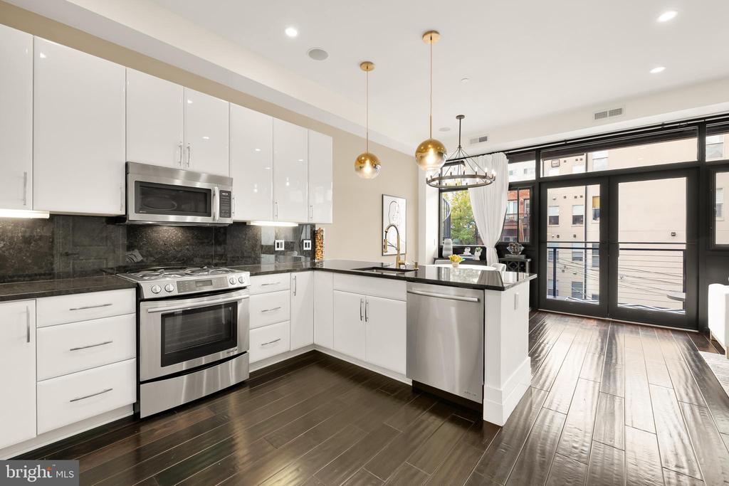 1226 11TH STREET NW 300