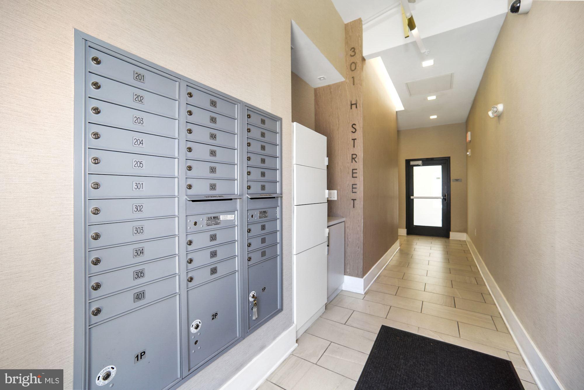 301 H STREET NE 305