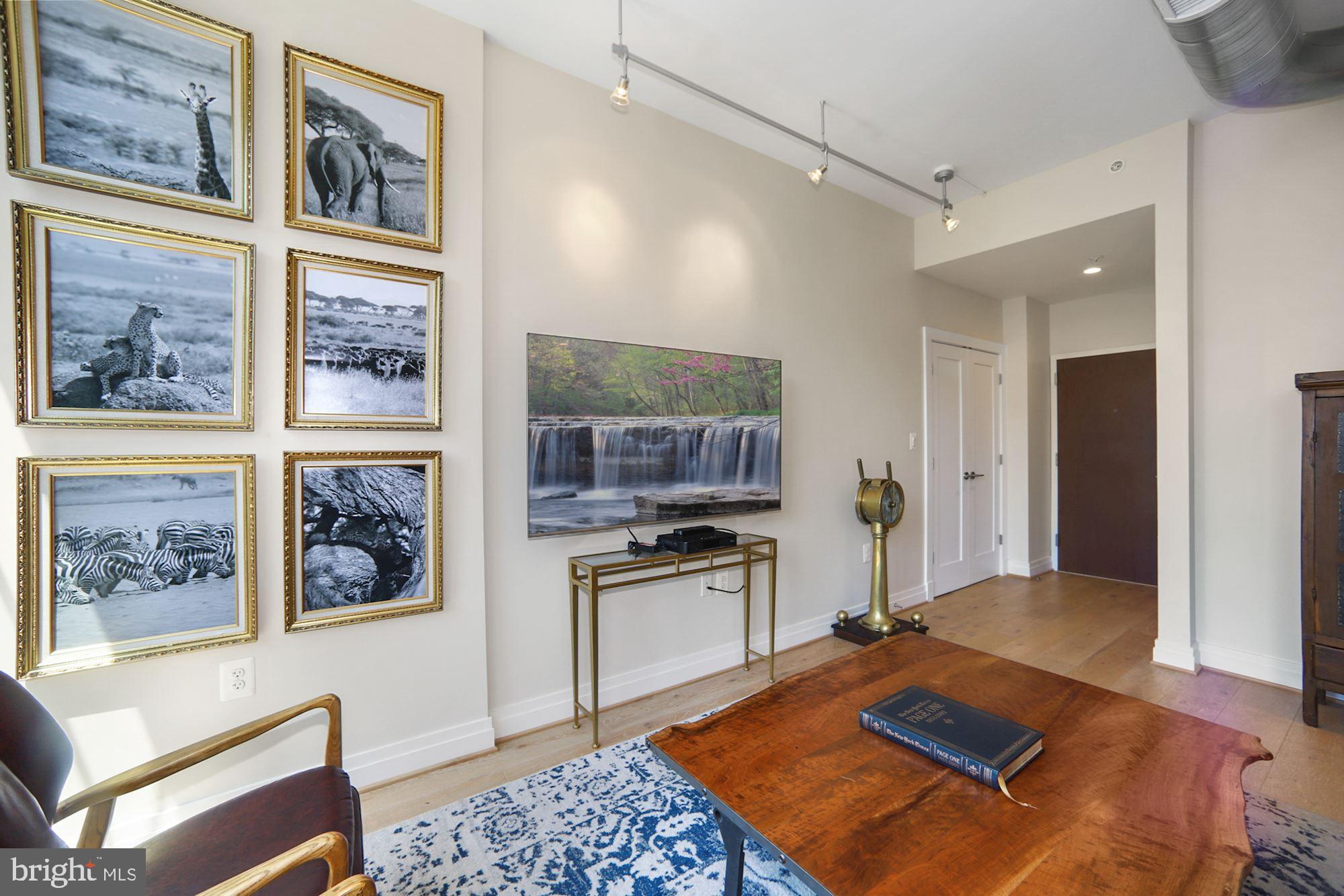 301 H STREET NE 305