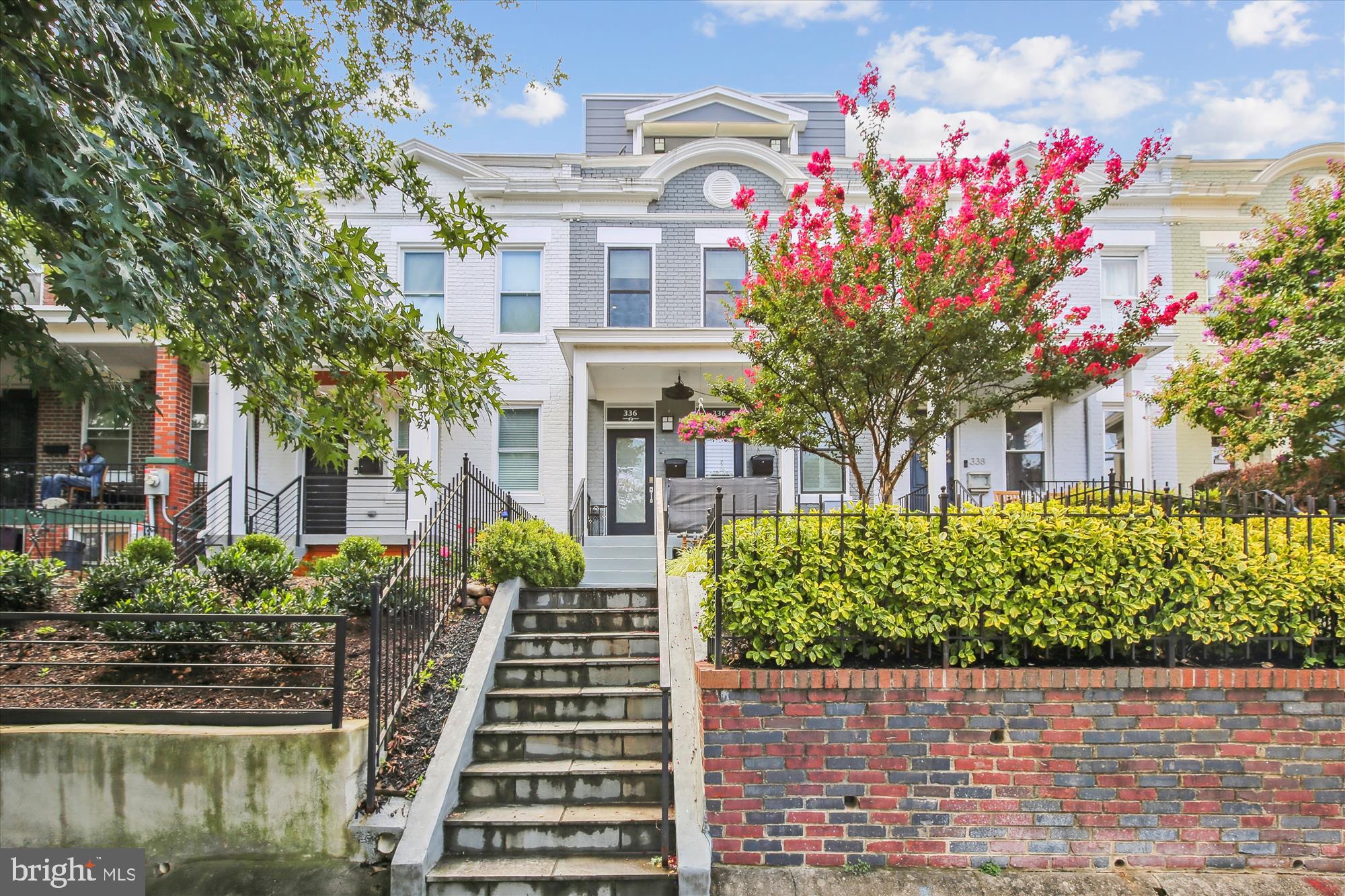 336 15TH STREET NE 1