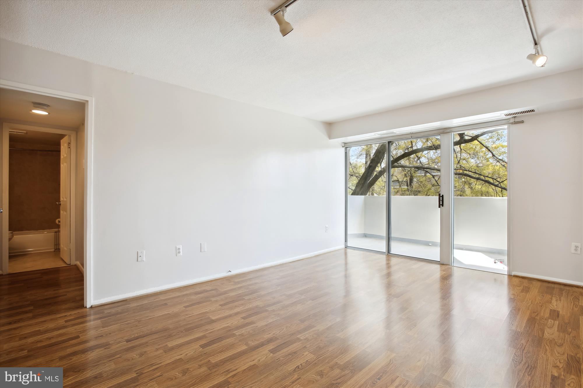 700 7TH STREET SW 211