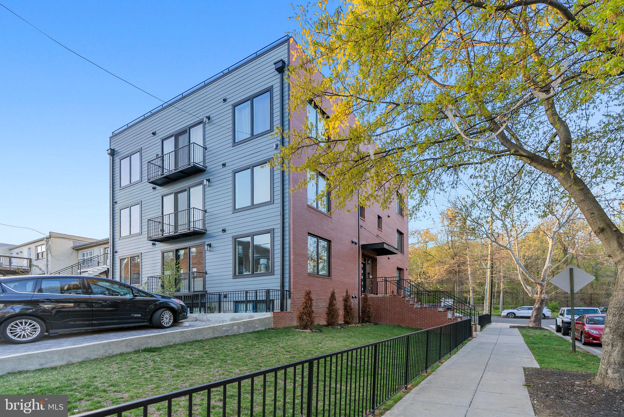 2019 M STREET NE 4